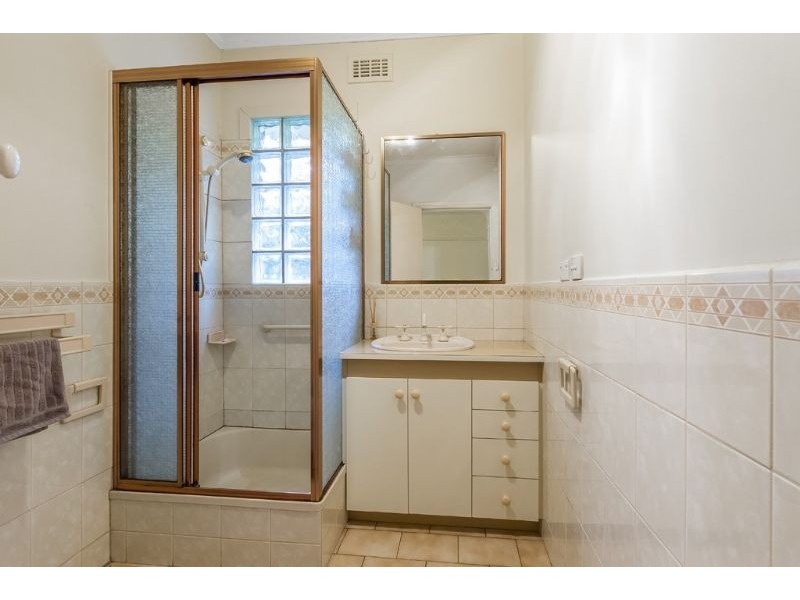 6 Panoramic Grove, Glen Waverley VIC 3150