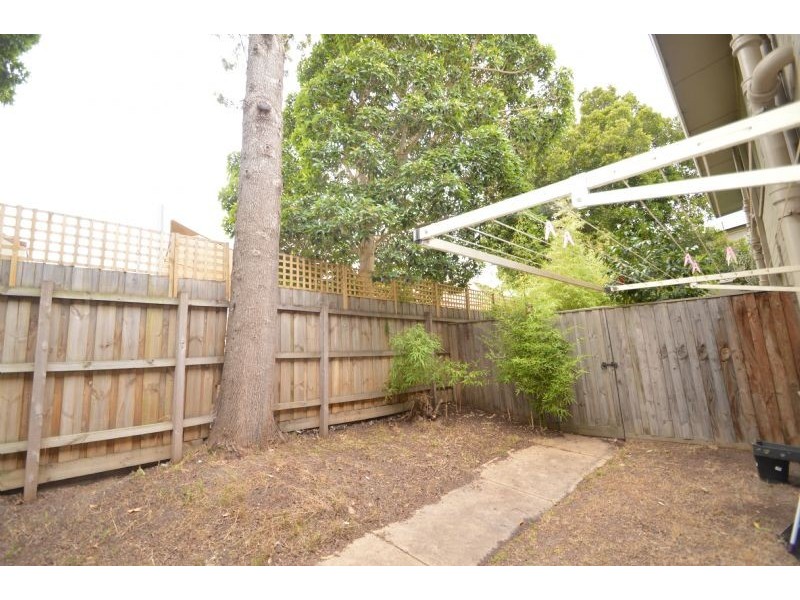 2/157 Highfield Road, Camberwell VIC 3124