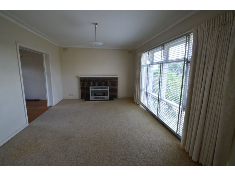 14 Davis Street, Burwood East VIC 3151