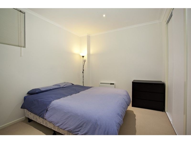 11/3 Rusden Place, Notting Hill VIC 3168