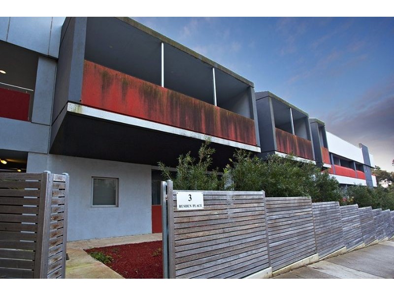 11/3 Rusden Place, Notting Hill VIC 3168