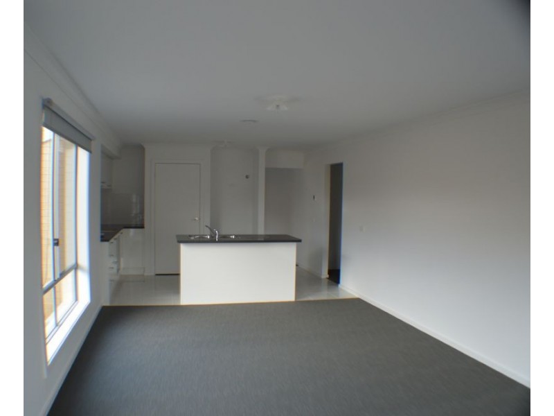 94 Linsell Boulevard, Cranbourne VIC 3977