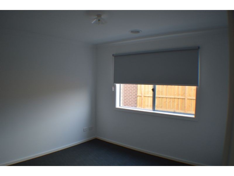 94 Linsell Boulevard, Cranbourne VIC 3977