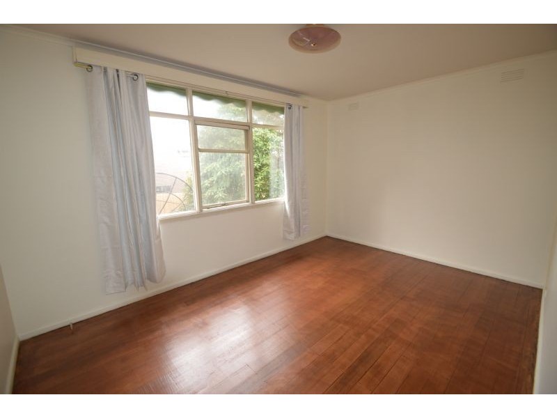 10 Pinewood Drive, Mount Waverley VIC 3149