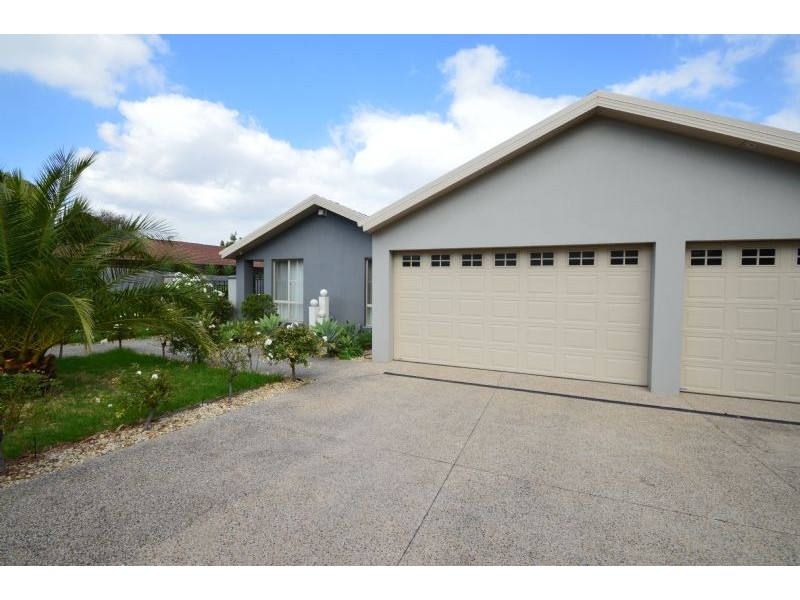 712 Ferntree Gully Road, Wheelers Hill VIC 3150