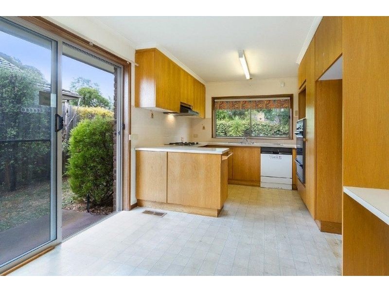 1/13 Irving Street, Mount Waverley VIC 3149