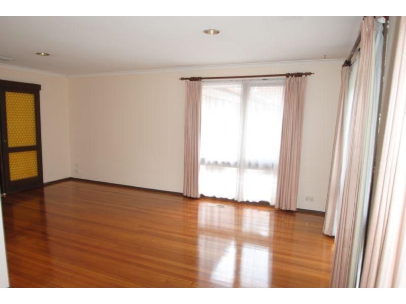 42 Templeton Street, Wantirna VIC 3152