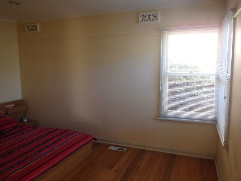1/4 Glenmore Grove, Mount Waverley VIC 3149