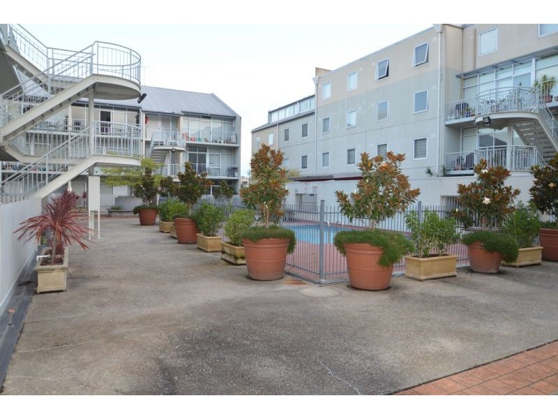 11/1066 Lygon Street, Carlton North VIC 3054