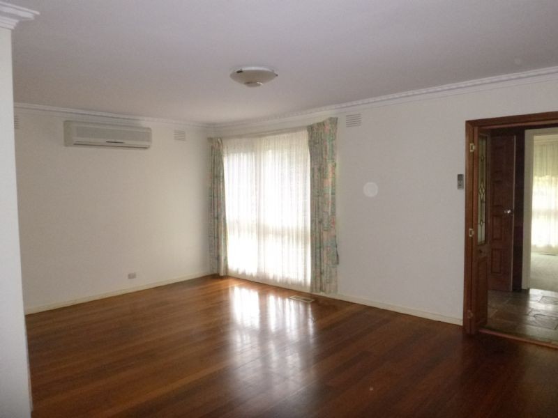 2 Jensen Court, Wheelers Hill VIC 3150