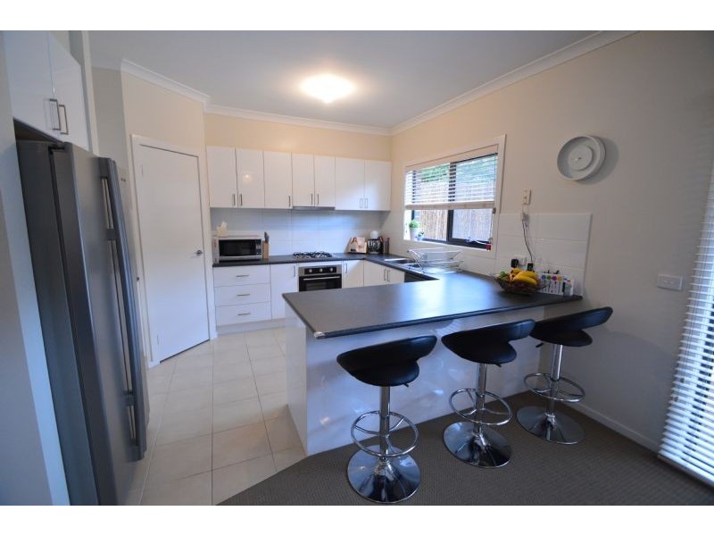 2/4 Wilkes Street, Ferntree Gully VIC 3156