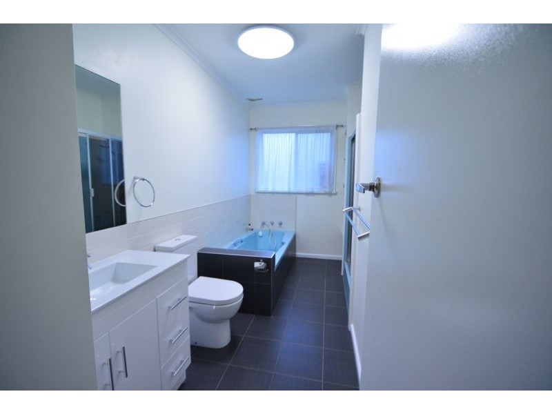 40 Elder Street, Clarinda VIC 3169