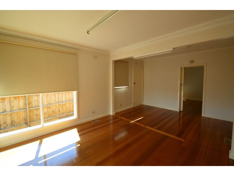 20 Mayfield Drive, Mount Waverley VIC 3149