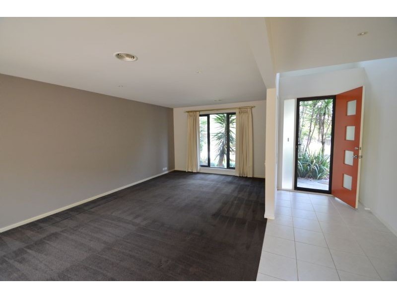 1 Cox Lane, Burwood VIC 3125