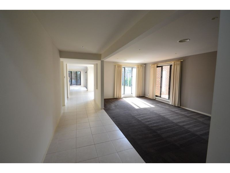 1 Cox Lane, Burwood VIC 3125