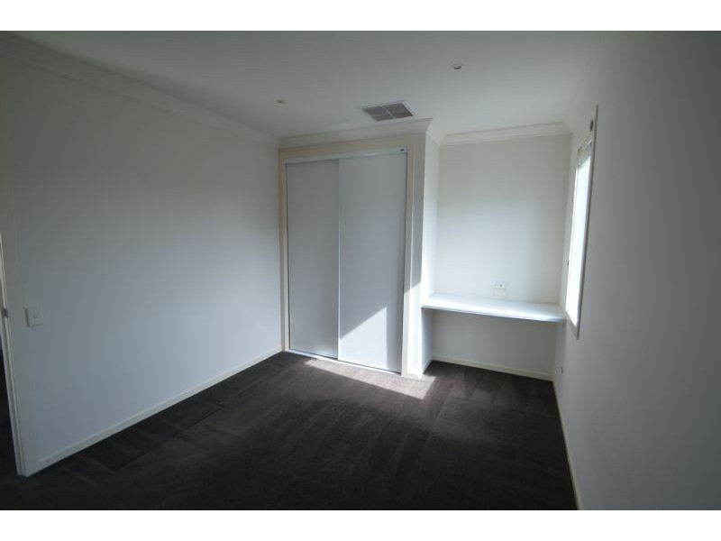 1 Cox Lane, Burwood VIC 3125