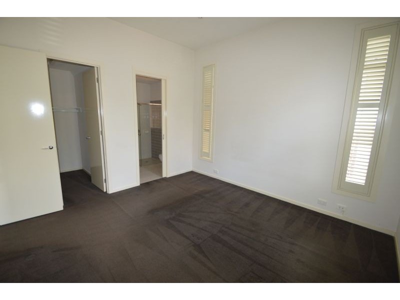 1 Cox Lane, Burwood VIC 3125