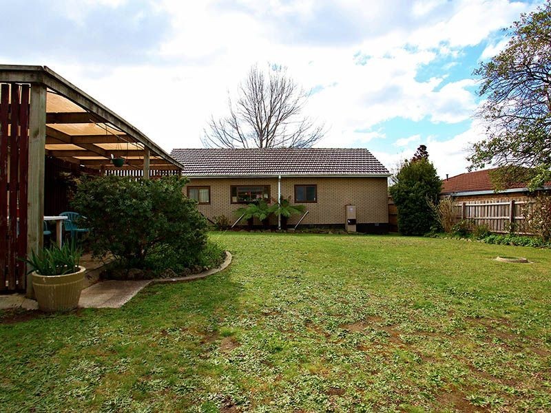 24 Munro Avenue, Mount Waverley VIC 3149