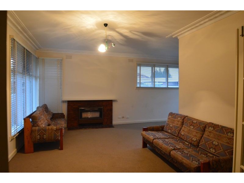 8 Panoramic Grove, Glen Waverley VIC 3150
