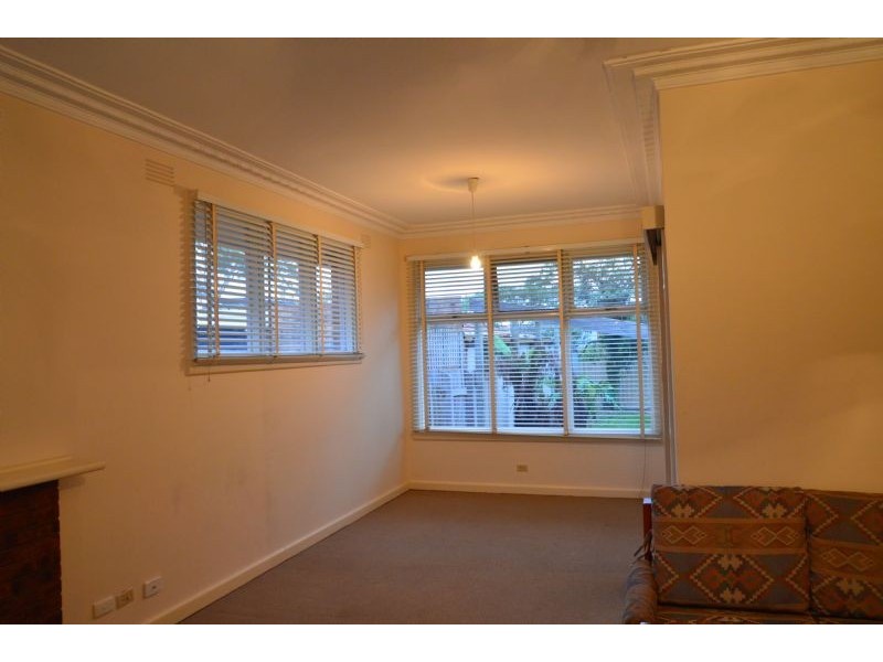 8 Panoramic Grove, Glen Waverley VIC 3150
