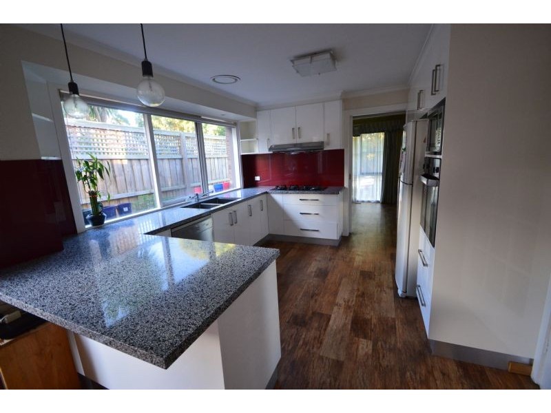 2 Glenys Court, Wantirna South VIC 3152
