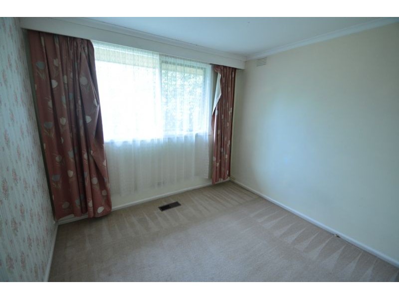 32 Belmont Road, Glen Waverley VIC 3150