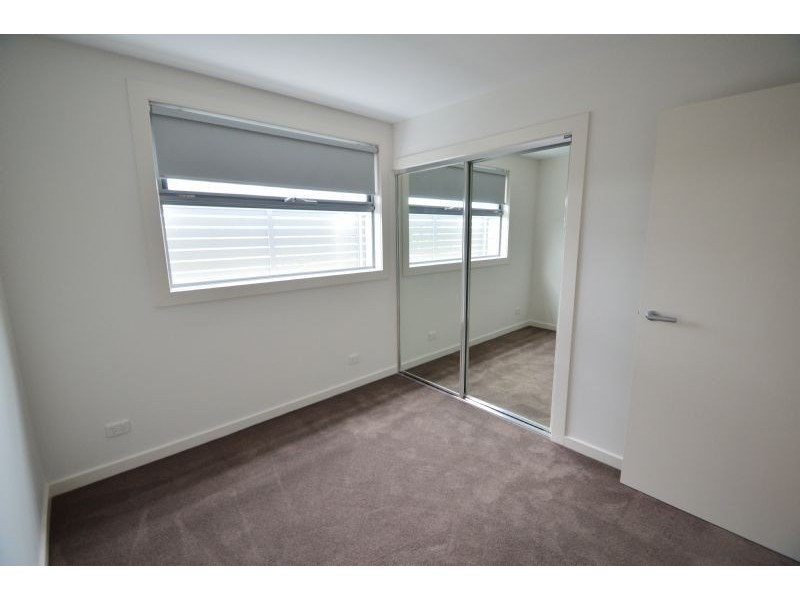 204/1330 Dandenong Road, Hughesdale VIC 3166