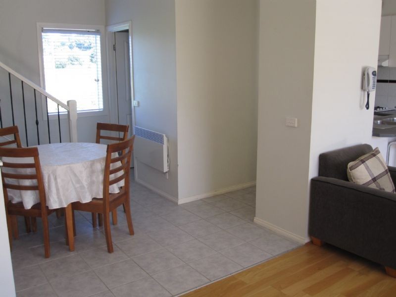 7/18 Tulloch Grove, Glen Waverley VIC 3150