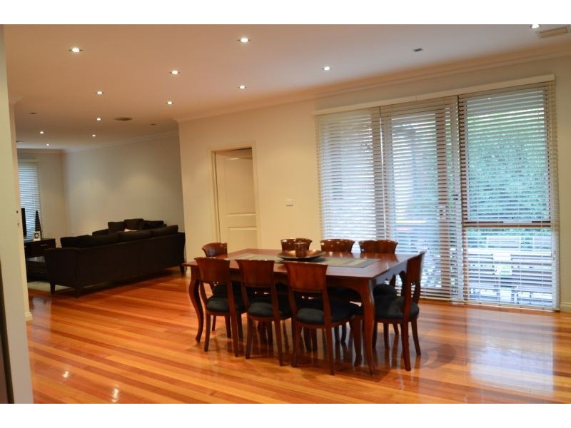 26 Doynton Parade, Mount Waverley VIC 3149