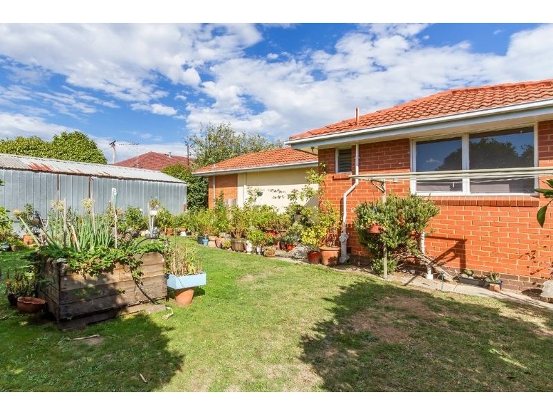 34 Kauri Grove, Glen Waverley VIC 3150