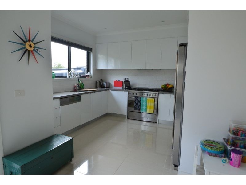 2/19 Dion Road, Glen Waverley VIC 3150