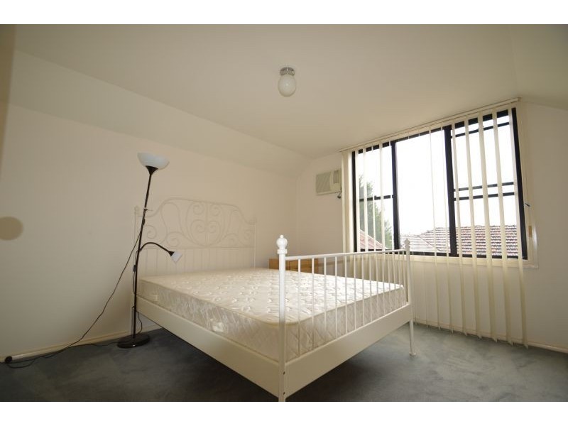 2/28 Leicester Avenue, Glen Waverley VIC 3150