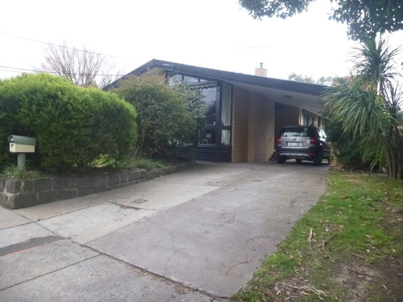 50 Greenways Road, Glen Waverley VIC 3150