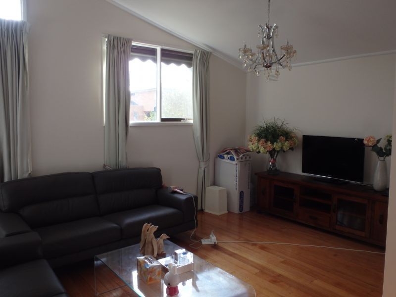 50 Greenways Road, Glen Waverley VIC 3150