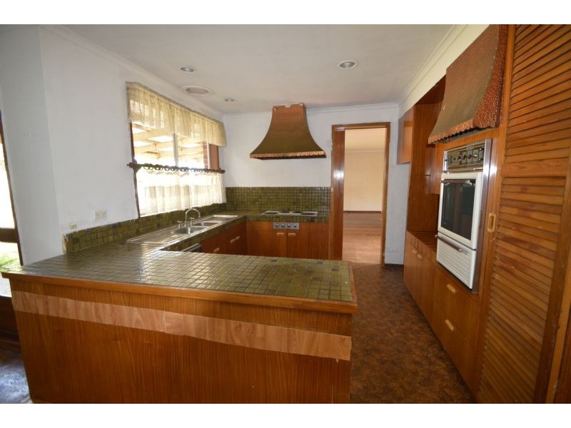 10 Kentucky Court, Notting Hill VIC 3168