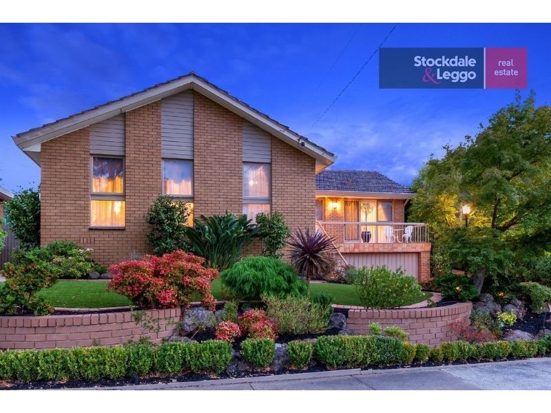 98 Hinkler Road East, Glen Waverley VIC 3150