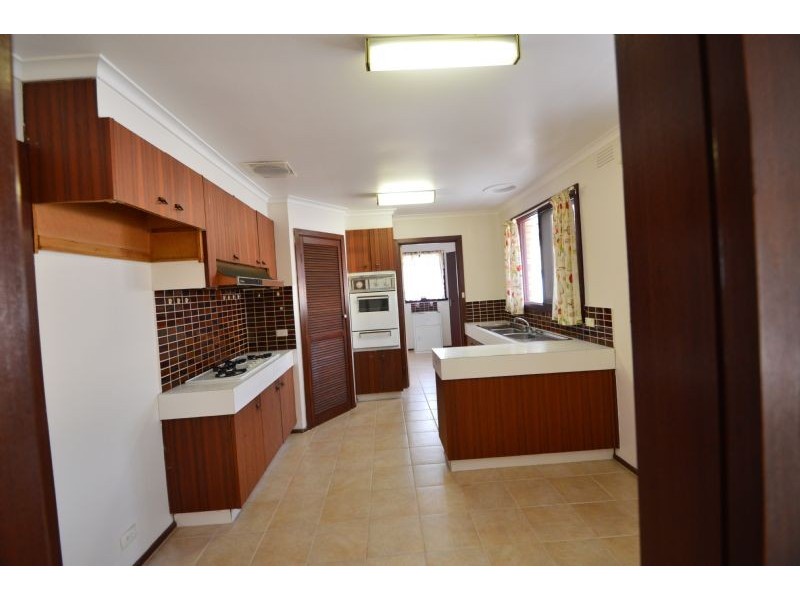 10 Worthing Avenue, Burwood East VIC 3151