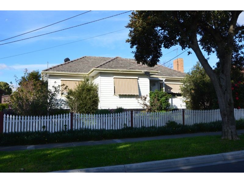 88 Stanley Avenue, Mount Waverley VIC 3149