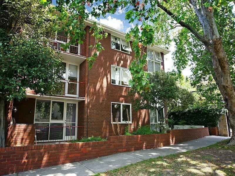13/17-23 Mona Place, South Yarra VIC 3141