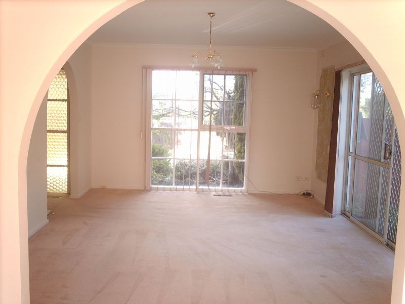 887 Waverley Road, Glen Waverley VIC 3150