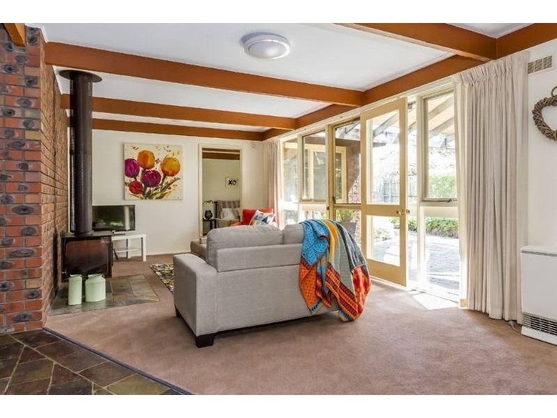 7 Chatswood Close, Glen Waverley VIC 3150