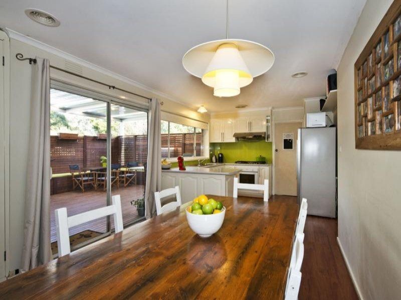 1/12 Zodiac Street, Burwood VIC 3125