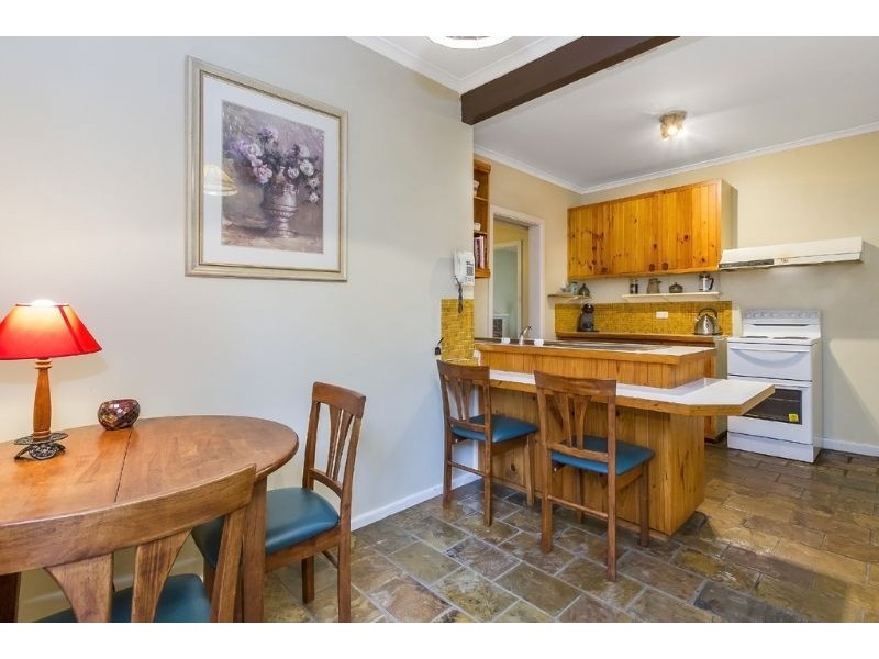 22 Coomleigh Avenue, Glen Waverley VIC 3150