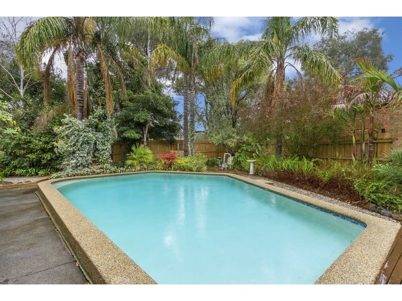 22 Coomleigh Avenue, Glen Waverley VIC 3150