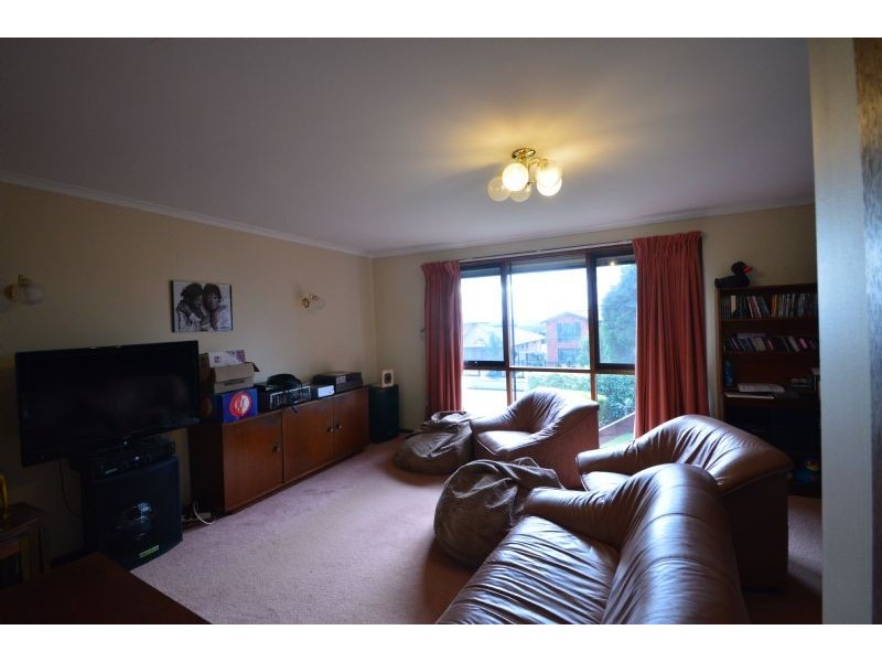 49 Haverbrack Drive, Mulgrave VIC 3170