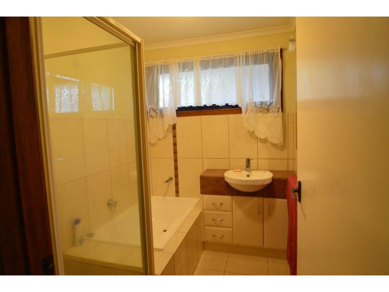 49 Haverbrack Drive, Mulgrave VIC 3170