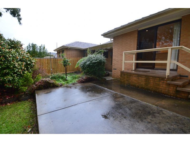 15 Ozone Road, Bayswater VIC 3153
