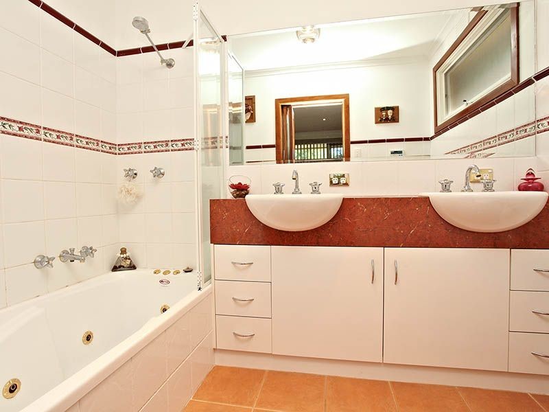 1 Cooinda Court, Burwood East VIC 3151