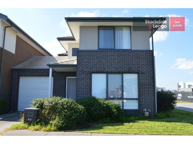 43 Lords Avenue, Mulgrave VIC 3170