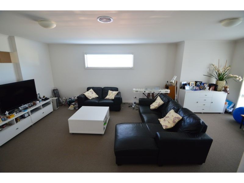 43 Lords Avenue, Mulgrave VIC 3170